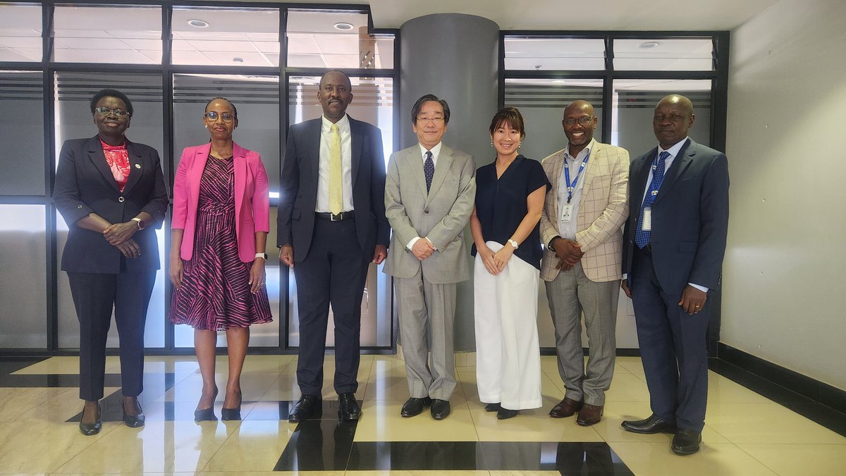 On 12 Mar, Amb. Sasayama met with Mr. John Musinguzi Rujoki, Commissioner General of URA. They had a fruitful discussion on the topics around economic development including taxation. Japan assured Uganda of continuous support on Uganda.