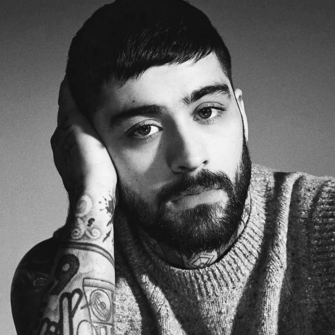 tracklist's tweet image. Há 10 anos, ZAYN anunciava oficialmente sua saída do One Direction. 

Você lembra como reagiu à notícia?