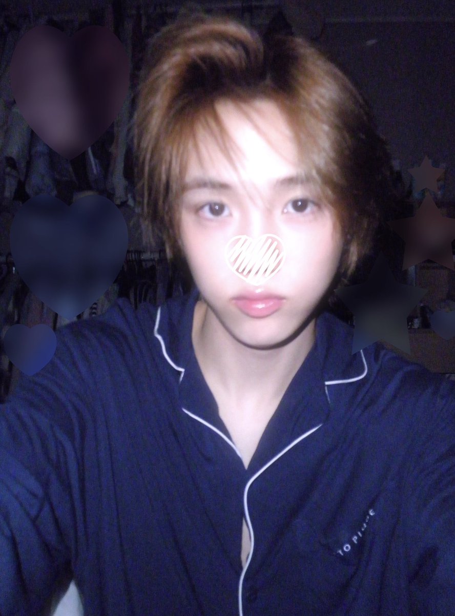 ㅅ바 ㅈㄴ개미친 유ㅏ..
아니 중간에 벌어져 있잖아 좀 여며 
#성민 #안성민