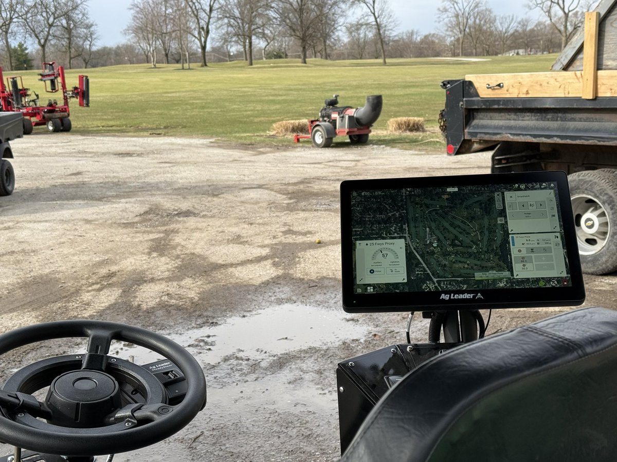 Maiden voyage with the new sprayer from <a href="/Sam_Schmidt_APT/">Sam Schmidt</a>  <a href="/Zach_APT/">Zach Bartlett</a> &amp; Above Par Tech