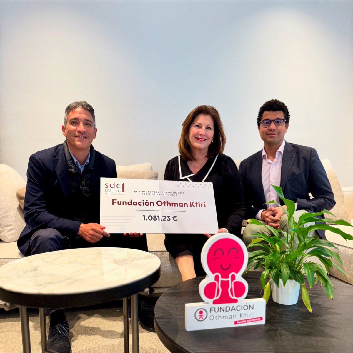 🔛<a href="/SDCanalistas/">SDC Market Analysts</a>  ha vuelto a confiar en nuestra labor un año ➕, con una nueva aportación económica ✨

👇Hemos recibido la visita de su representante, #LuisAlbertoFerreyra  para hacer efectiva su #donación en nombre de #SidigreenSicavhan 🙌.

Mil gracias de corazón🙏❣️