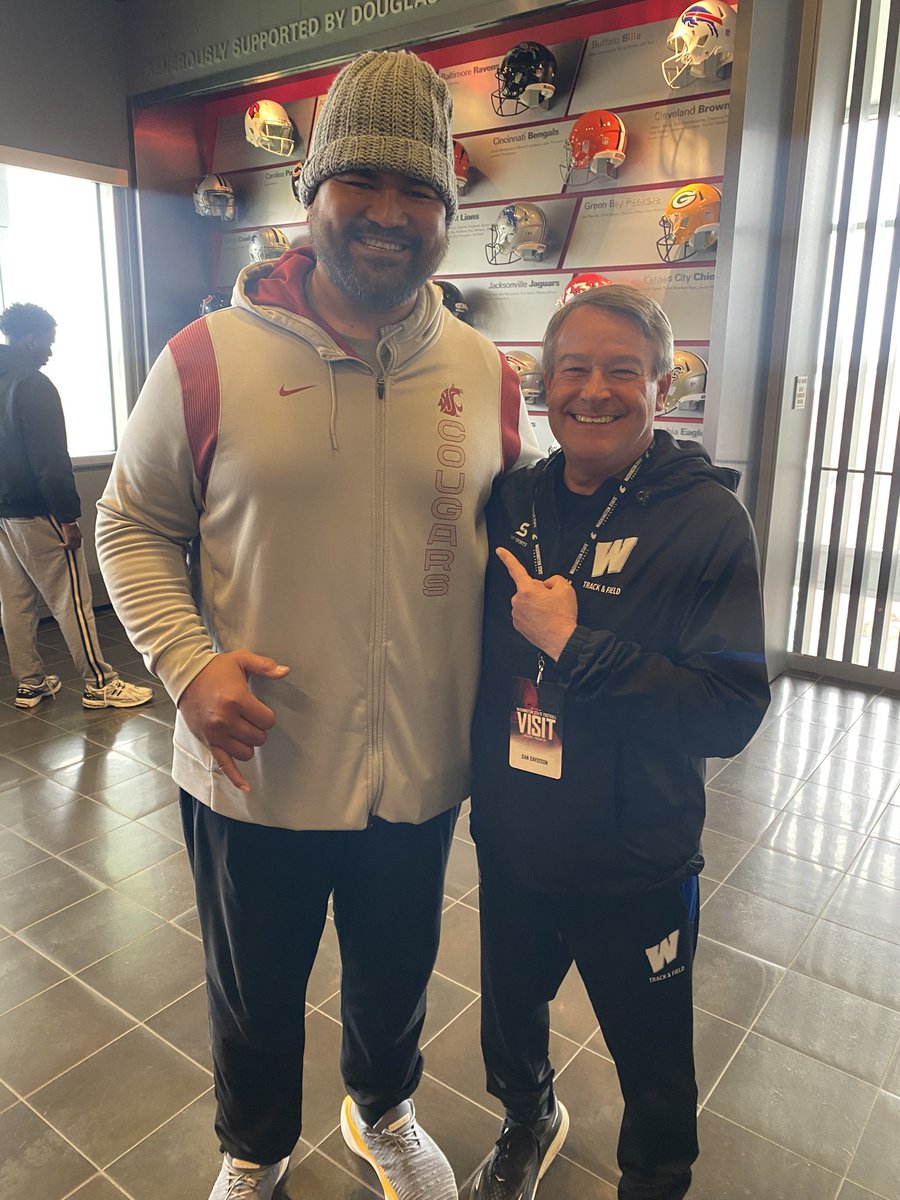 CoachDavidsonWH's tweet photo. Thank you to @WSUCougars entire staff and @WazzuRogers for making all the @westernpioneer1 feel at home yesterday. https://t.co/alADyDj1LP