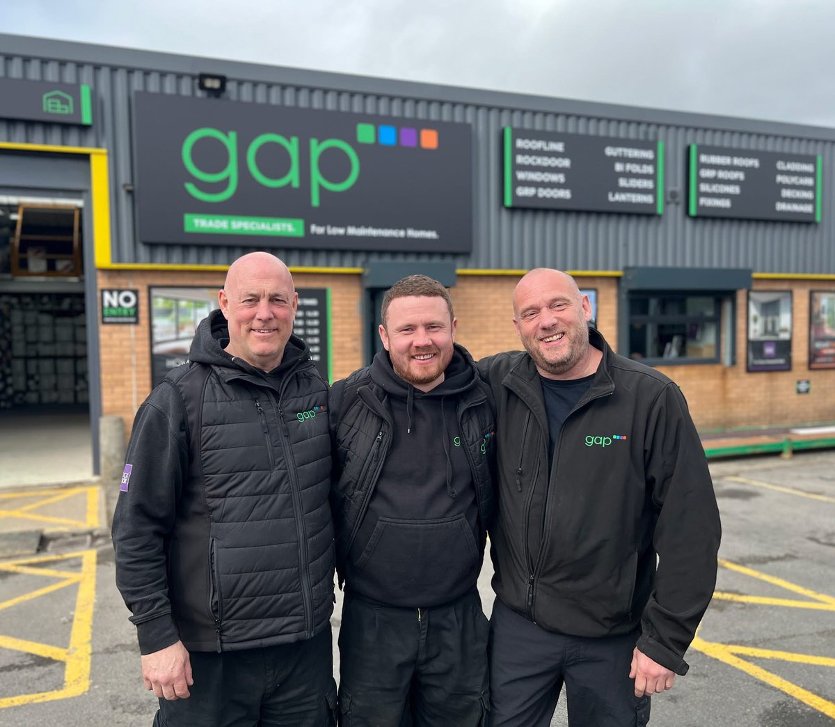 The Burnley depot opened their doors this morning and are already off to an amazing start.
 
Stop by to have a chat with the team, take a look around, grab a free brew and take a look at everything we have to offer. 
 
📍: Unit 3 Burnham Business Centre, Burnham Gate, BB11 4AJ