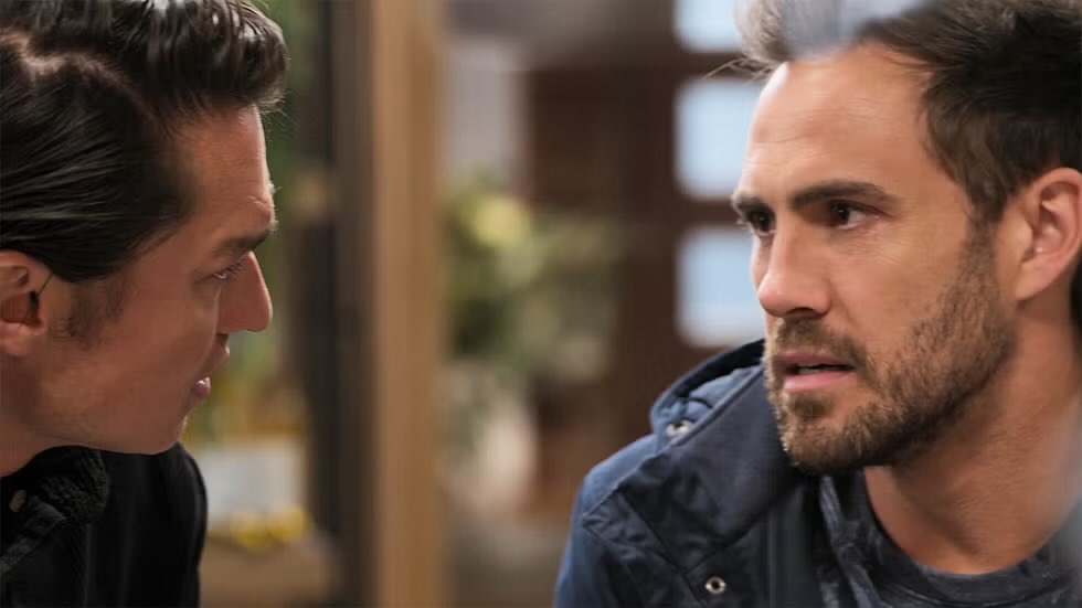 So are we actually supposed to believe Aaron saw Leo and Seb arguing by the lake and just kept on jogging?! (While also wondering why Leo was back early from his honeymoon!) As if he couldn’t resist a sticky beak! #neighbours