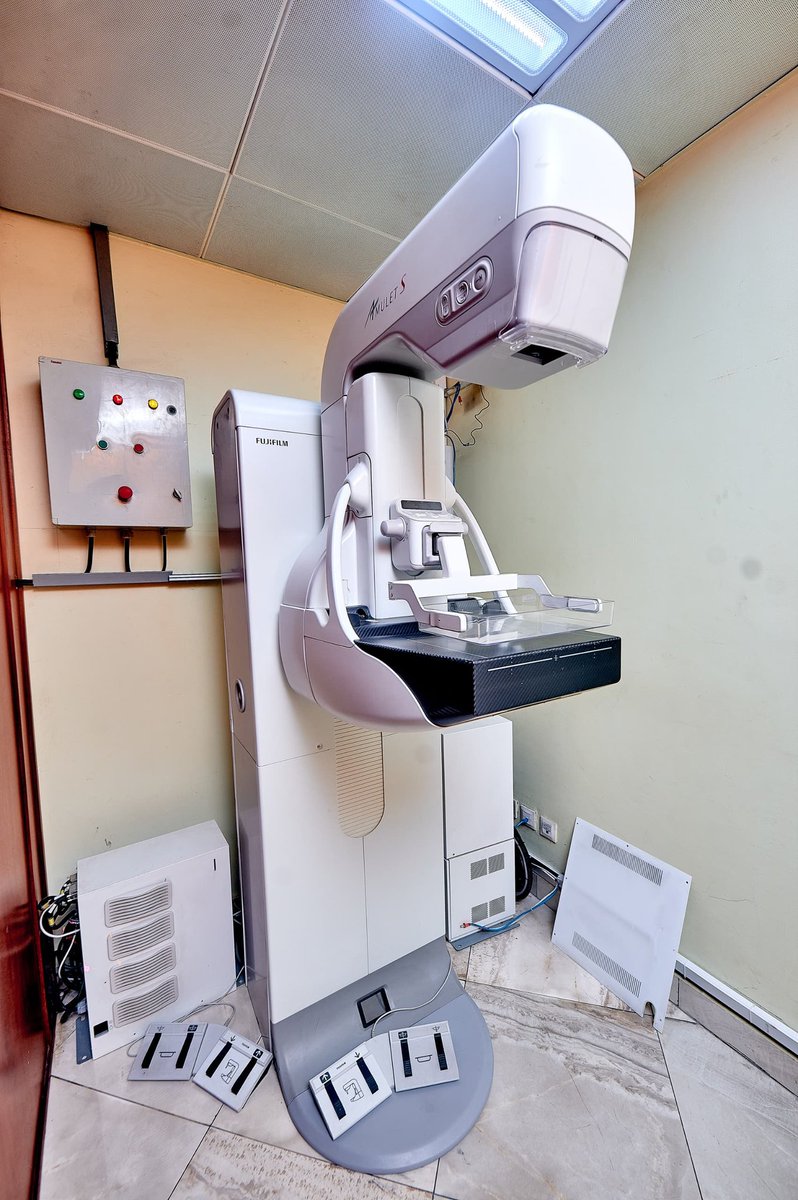 imic_interactiv's tweet photo. Beaucoup de femmes redoutent la mammographie. Pourtant, c’est un examen rapide, non douloureux, et essentiel pour votre santé.
Il permet de détecter le cancer du sein à un stade précoce, bien avant les symptômes. 🎗
#Mammographie #SantéFéminine #MarsRose #IMIC #Dépistage https://t.co/fTndPVfs8D