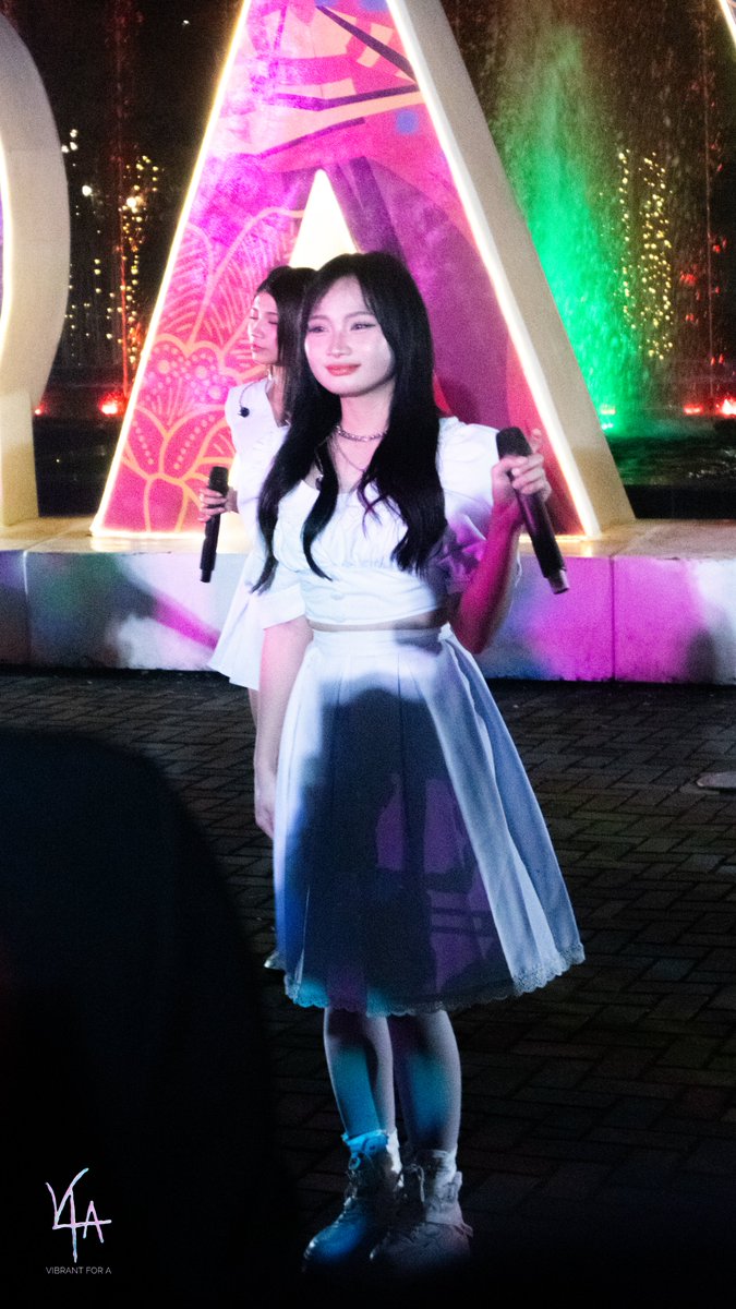 vibrant4a's tweet photo. 20250317 | @KAIAOfficialPH

HQ THREAD: #KAIA_ALEXA

KAIA WALKIE TALKIE AT DAVAO
#KAIA #KAIAatDavao #WalkieTalkieByKAIA https://t.co/uXsHkXJQY3