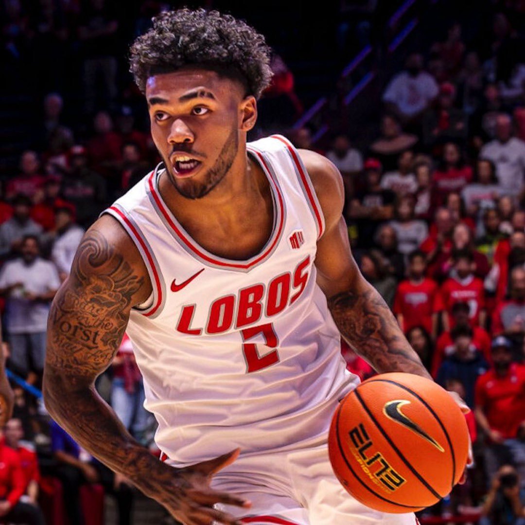 COLLEGE BASKETBALL NEWS 🚨 

New Mexico star guard Donovan Dent will be returning to UNM for his senior season, per sources. The California native averaged over 20 ppg and lead the Lobos to a tournament win. Dent will be receiving “around $2,000,000” in NIL money next season.