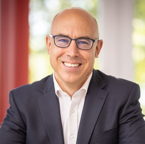 Prof. Dr. Gabriel Felbermayr,  Direktor des Österreichischen Instituts für Wirtschaftsforschung wird in seinem Vortrag „Multiple Krisen – Multiple Chancen: Wie  stehen wir 2025 da?“ die Herausforderungen und  Chancen für die Recyclingbranche analysieren. bvse.de/altpapier/pres…