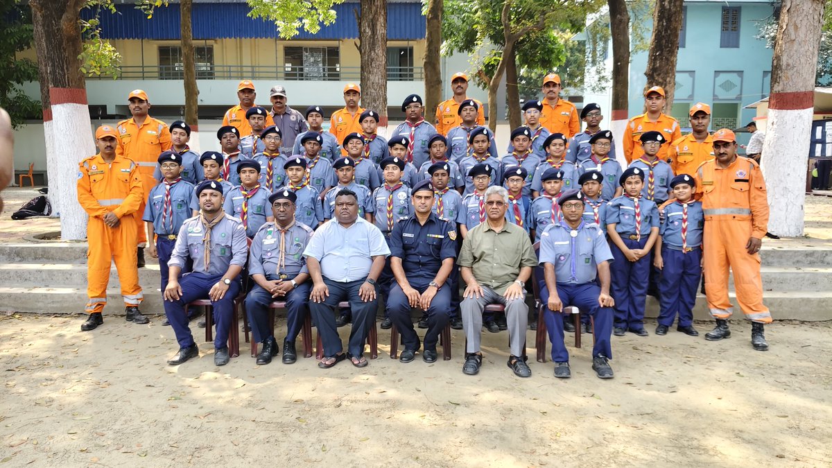2 NDRF KOLKATA (@2_ndrf) on Twitter photo Strengthening Schools for Safer Communities
To strengthen disaster response, team <a href="/2ndrf/">latrisha gaines</a> conducted a #SchoolSafetyProgramme in Hooghly (WB), equipping students with life-saving skills, disaster preparedness, and resilience to handle emergencies like earthquakes.
#NDRF Strengthening Schools for Safer Communities
To strengthen disaster response, team <a href="/2ndrf/">latrisha gaines</a> conducted a #SchoolSafetyProgramme in Hooghly (WB), equipping students with life-saving skills, disaster preparedness, and resilience to handle emergencies like earthquakes.
#NDRF