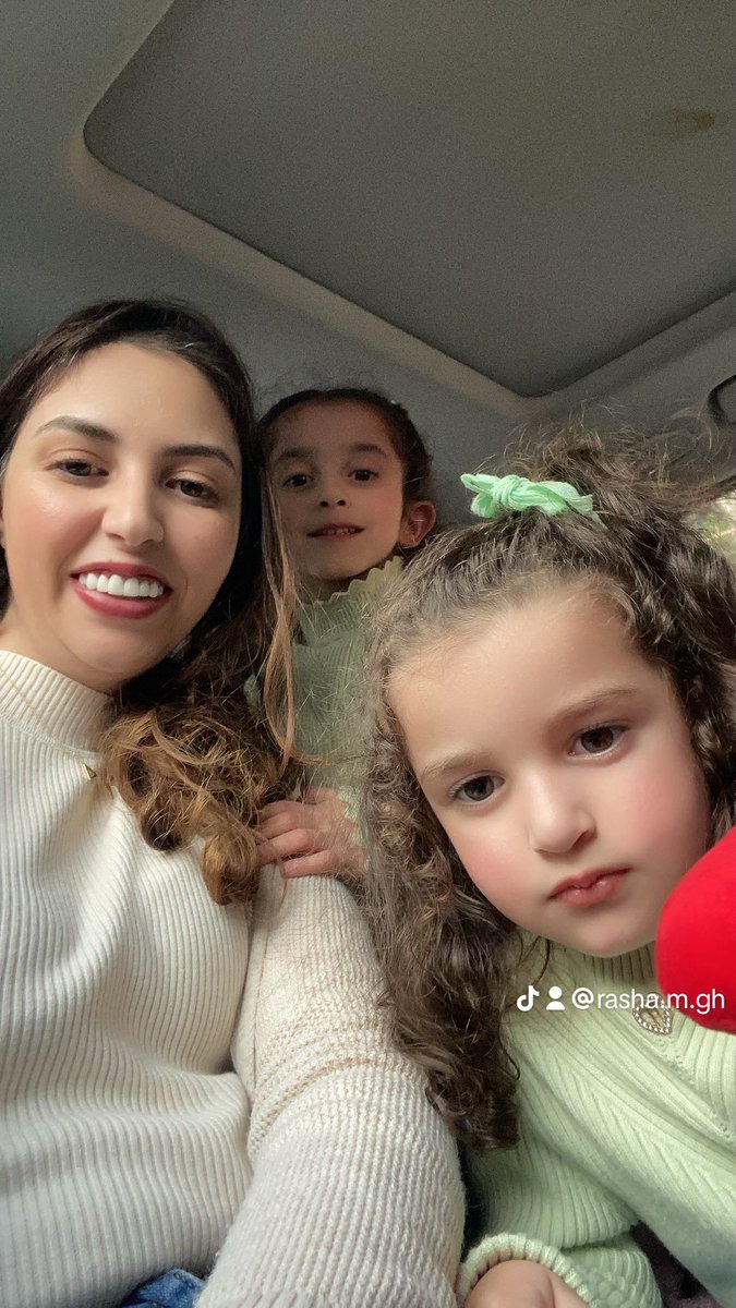 rashamasry's tweet photo. With them ❤️😍 https://t.co/MqjIehFVDh