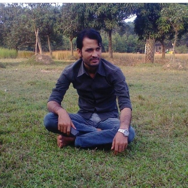 moheb_md's tweet photo. কিছু মানুষ পঁচিশেই মরে যায় 
 কিন্তু দাফন করতে করতে ৭৫ বছর পার হয়ে যায় https://t.co/68LkwWdVbh