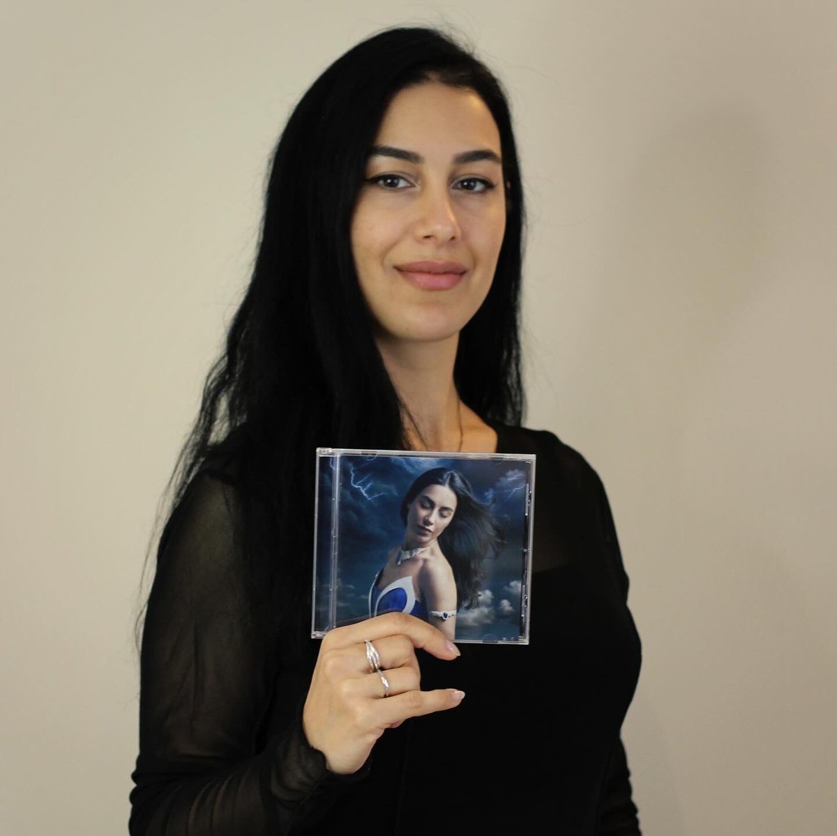 HELLENA 🇬🇷🎵🧜‍♀️🏺⚡🎤🏛️ tweet media