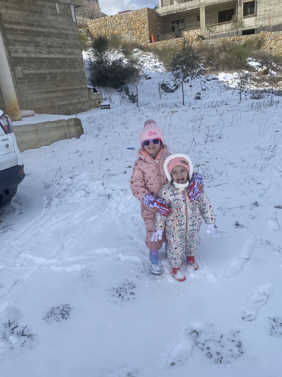 rashamasry's tweet photo. At home snow 2025 !! https://t.co/cr6USQZ1Y9