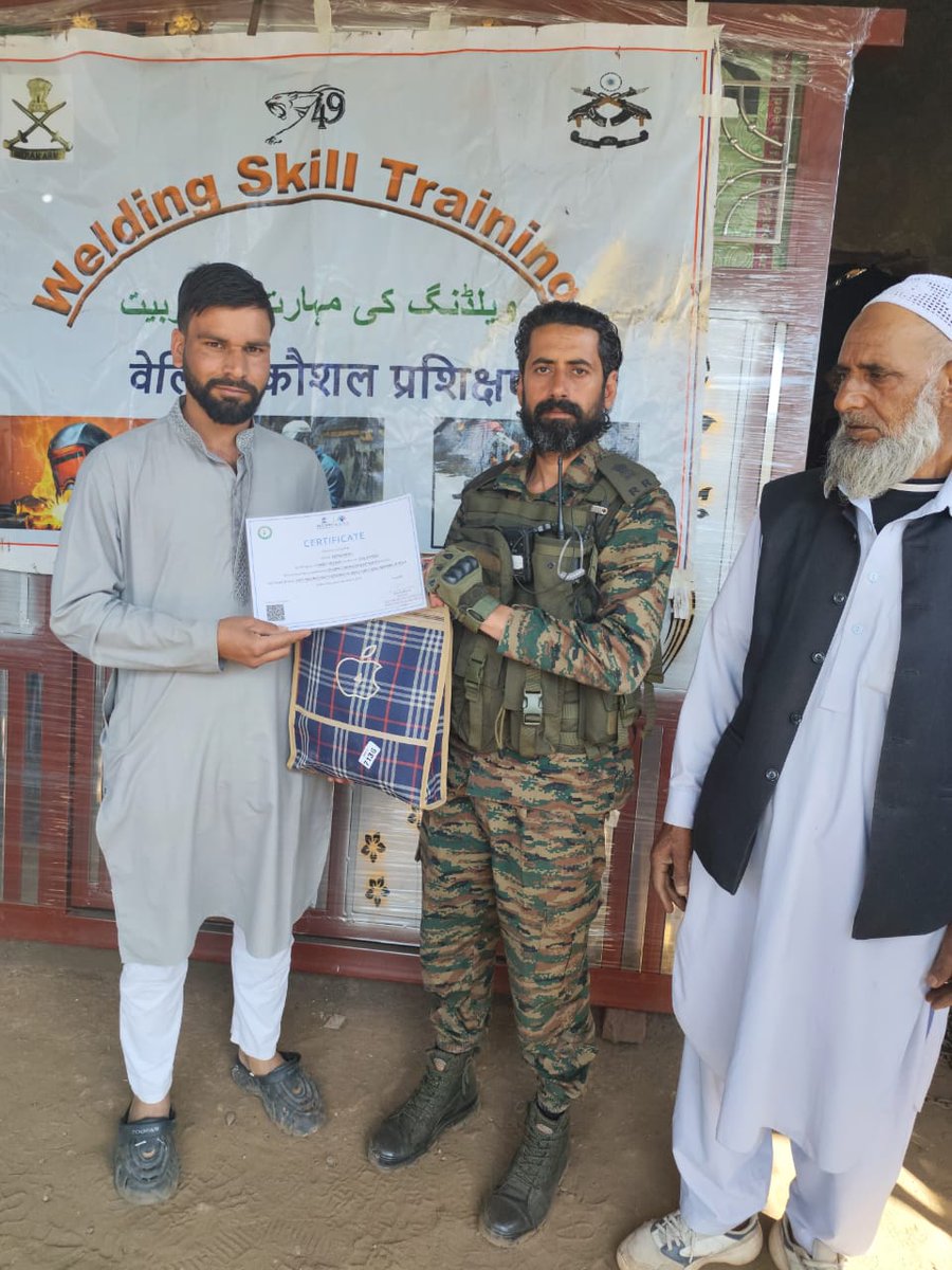 jkmediasocial's tweet image. Indian Army #Organised Culmination of #Welding #Course for Youth at Manjakote Rajouri  

The course was conducted for three months and a total of 26 individuals were #trained on the welding skills.

@adgpi