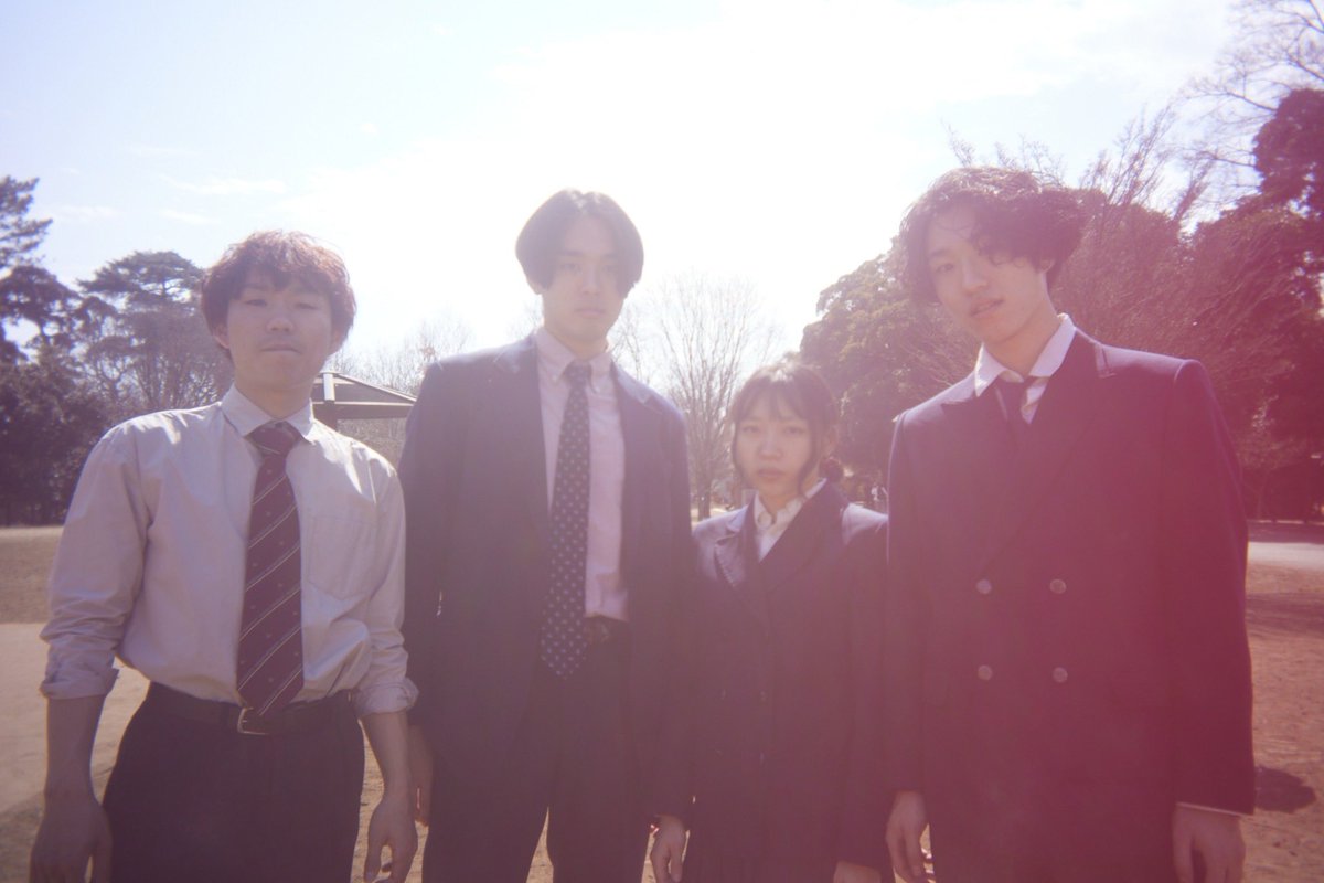 karakoram_jp's tweet photo. ブランコ・スカイライン

1.踊り場劇場
2.合奏(2025.1.27)
3.ブランコ・スカイライン
4.きわどいカップル
5.さわがしい教室
6.パリのアメリカ人を聞いた僕のある夜

奇抜中毒冷めやらぬ本日、学校生活を舞台に繰り広げられる今回の物語を聴いたあなたはもう、「さわがしいクラスメイト」の一員です。 https://t.co/ID3HaMhMe2