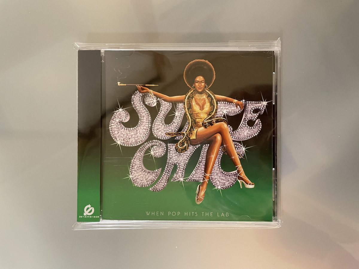 hanimage58's tweet photo. 2003年3月26日にSUITE CHICの「WHEN POP HITS THE LAB」が発売されて22周年。1ヶ月前に発売された「WHEN POP HITS THE FAN」のリミックスアルバムです。更に格好良くアレンジされており、無限に聴き続けていられます。
#安室奈美恵
#SUITECHIC
#WHENPOPHITSTHELAB https://t.co/dDgwZutwrR