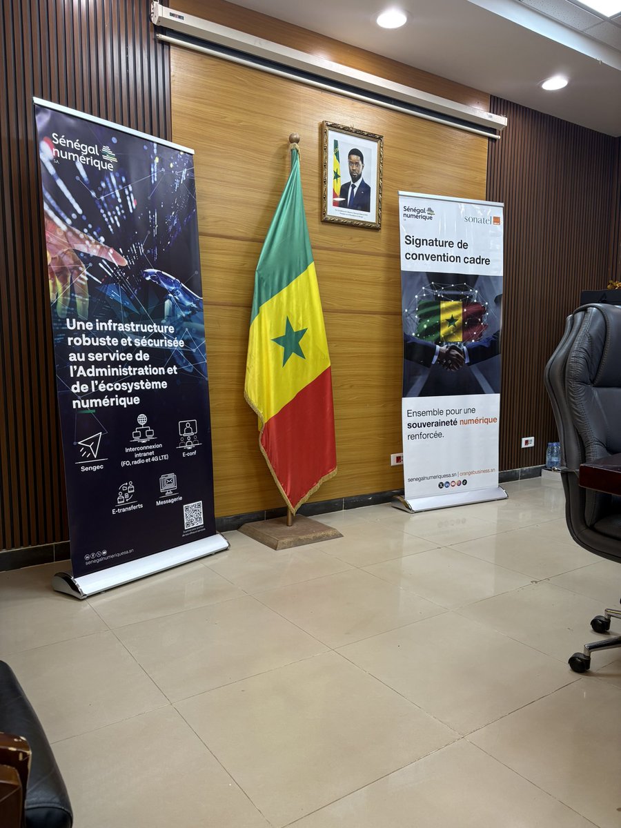 TontonMaxit's tweet photo. Partenariat @SN_Numerique et @GroupeSonatel
Here We Go 🫱🏾🫲🏿
#Sonatel #newdealtechnologique https://t.co/8JEFQ5FwkT
