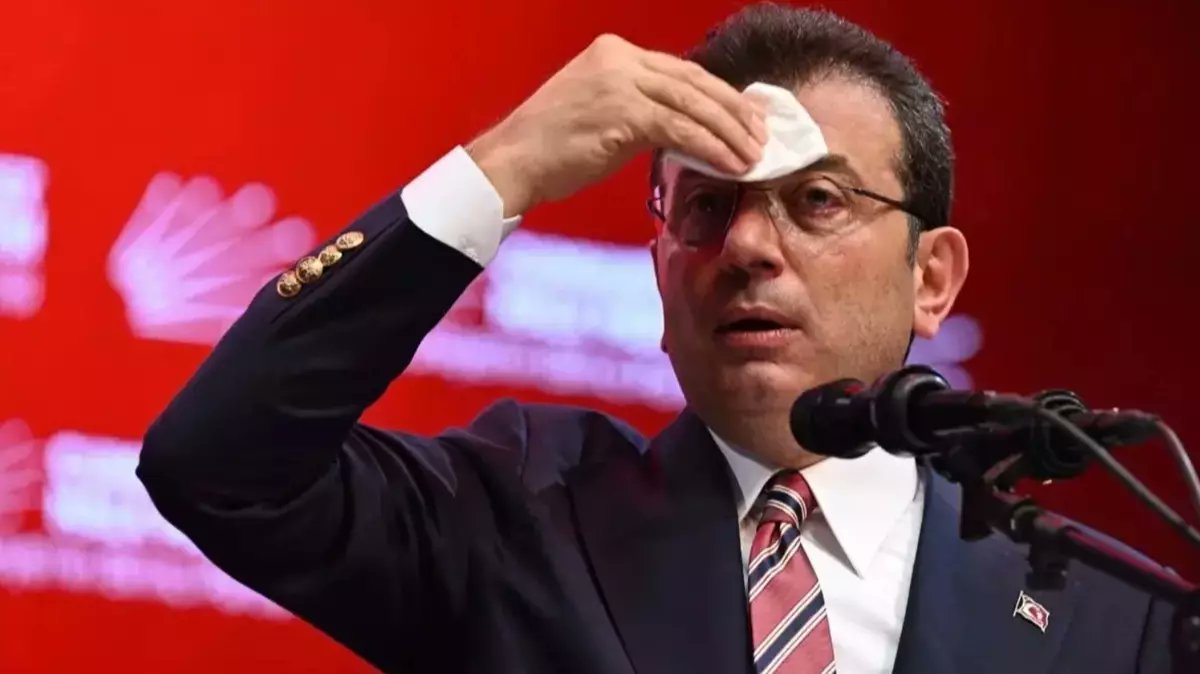 Yolsuzluktan tutuklanan Ekrem İmamoğlu'nun hakim karşısındaki ifadeleri ortaya çıktı:

Hakim: Metro yapmak için Almanya merkezli bir bankadan 4 yıl önce 295 milyon Euro kredi almışsınız. Neden metro yapılmadı?

Ekrem İmamoğlu: Fizibilite çalışmaları devam ediyor efendim.

Hakim: