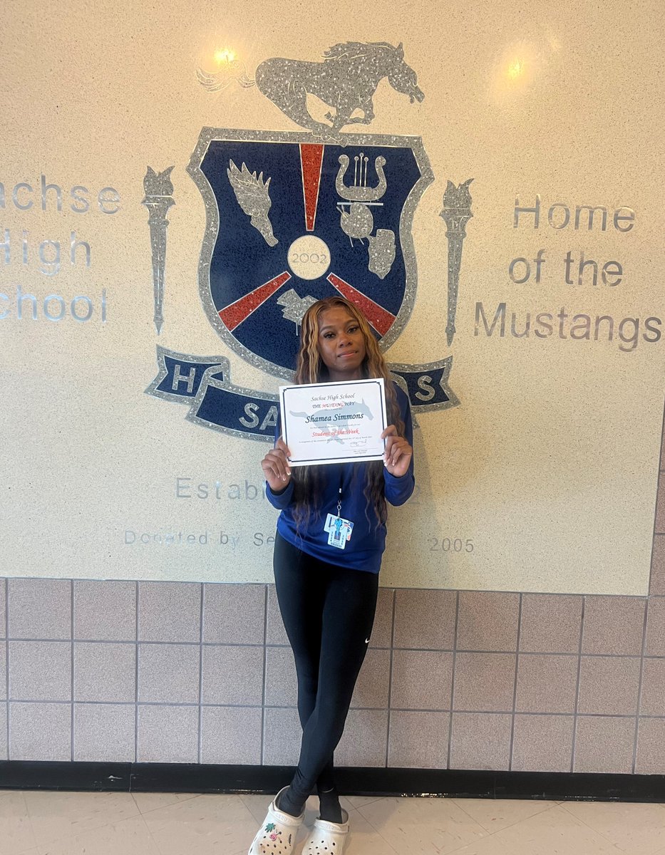 Congrats to our Student of the Week for March 14, Junior Shamea Simmons! Shamea is a great supporter of her classmates. She helps her peers that are struggling with their work, and she is always willing to volunteer to work with students that need a partner.  Super proud of her!