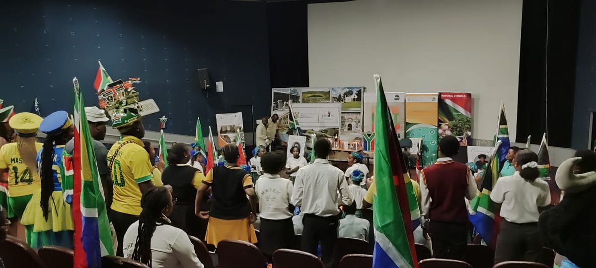 PSMmagazineZA's tweet image. The 30 Years of Freedom March in Pretoria ended at Ditsong National Museum of Cultural History, where learners participated in a Human Rights Month event focusing on water rights and using water wisely.

#DemocracyBus
#30YearsofFreedom