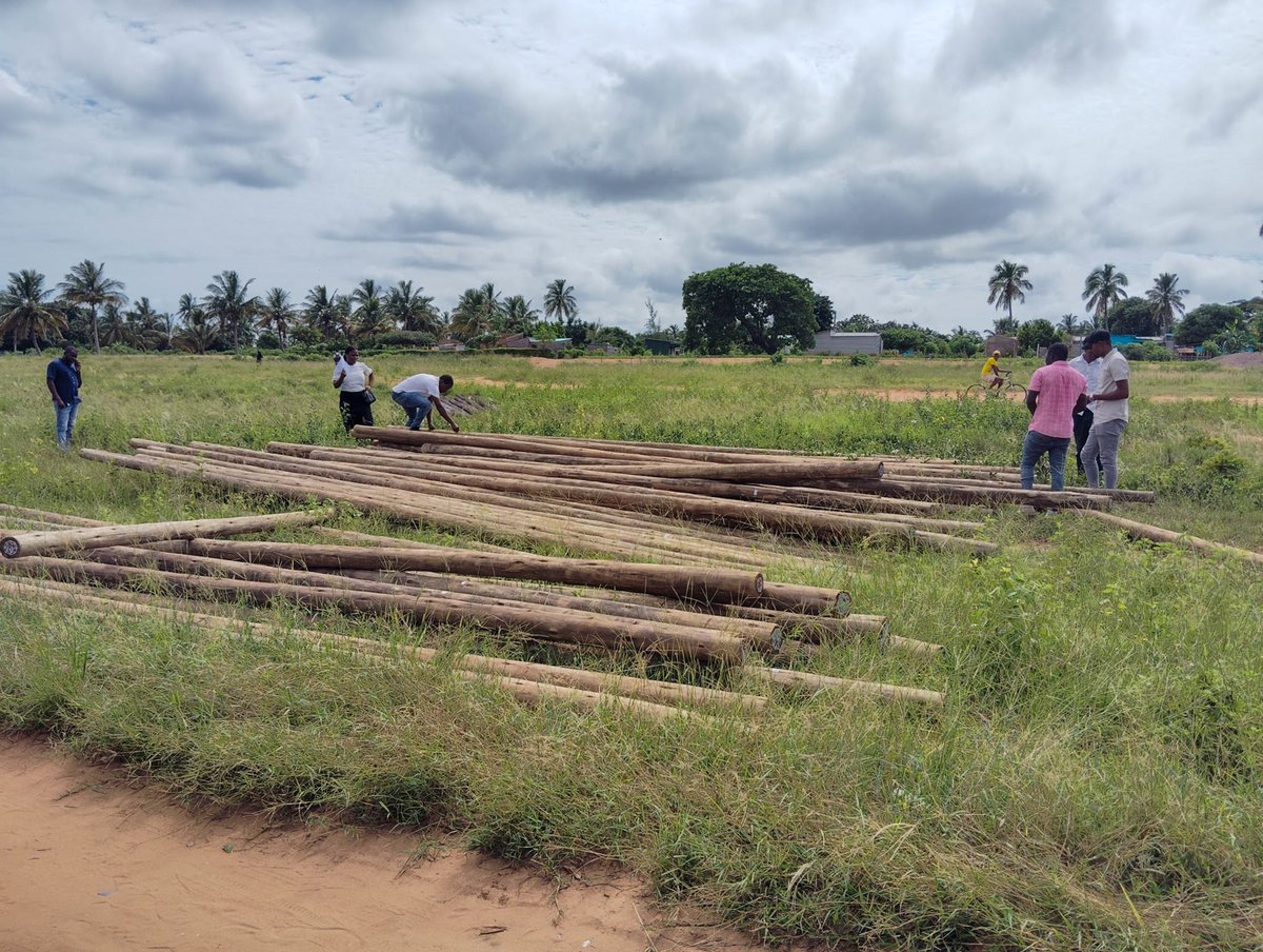 🌍El #SIRIproject continua implementant millores per la resiliència i la sostenibilitat a Inhambane, Moçambic 🇲🇿.

🛠️S'impulsen desenes d’obres als equipaments i serveis públics com escoles, parcs infantils, enllumenat públic i abastiment d’aigua a 6 municipis diferents. #EUinMoz