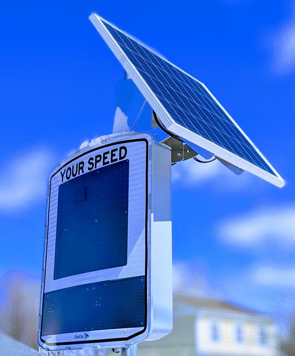 HHPD and the Hickory Hills Public Works Department are completing the installation of our solar powered radar speed signs obtained through the 2024 Powering Safe Communities Grant. HHPD thanks ComEd and the Metropolitan Mayor's Caucus for the funding for this project.