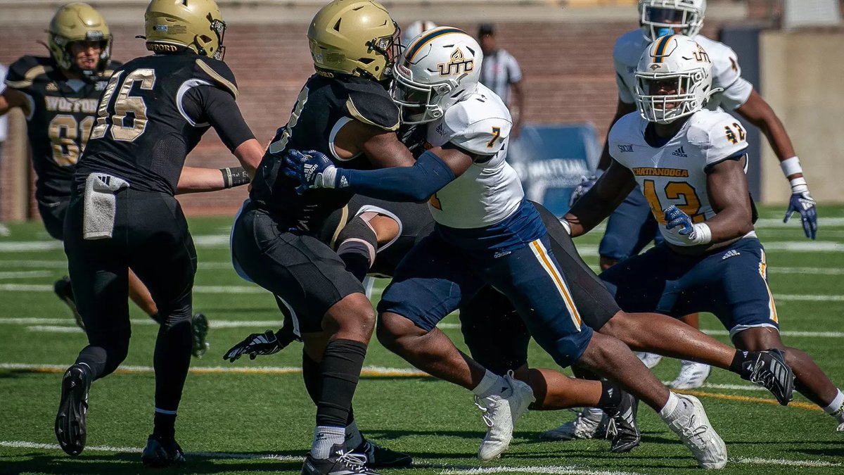 Mike Rittelmann (@mrittcgs) on Twitter photo 🚨<a href="/CGSAllStar/">The College Gridiron Showcase</a> Pro Day Result🚨
➡️ CB <a href="/reubenlowery3/">Reuben Lowery</a>
📍<a href="/GoMocsFB/">Chattanooga Football</a>
HT: 5092
WT: 204
Hand: 0928
Arm: 3168
Wingspan: 7528
40: 4.45 (T-11th among CB’s at NFL Combine)
Vertical: 37 (🚨T-4th🚨)
Broad: 10-3 (✅ T-8th)
Short Shuttle: 4.16 (🚨2nd🚨)
3 Cone: 7.03
Bench: 17 Reps 🚨<a href="/CGSAllStar/">The College Gridiron Showcase</a> Pro Day Result🚨
➡️ CB <a href="/reubenlowery3/">Reuben Lowery</a>
📍<a href="/GoMocsFB/">Chattanooga Football</a>
HT: 5092
WT: 204
Hand: 0928
Arm: 3168
Wingspan: 7528
40: 4.45 (T-11th among CB’s at NFL Combine)
Vertical: 37 (🚨T-4th🚨)
Broad: 10-3 (✅ T-8th)
Short Shuttle: 4.16 (🚨2nd🚨)
3 Cone: 7.03
Bench: 17 Reps