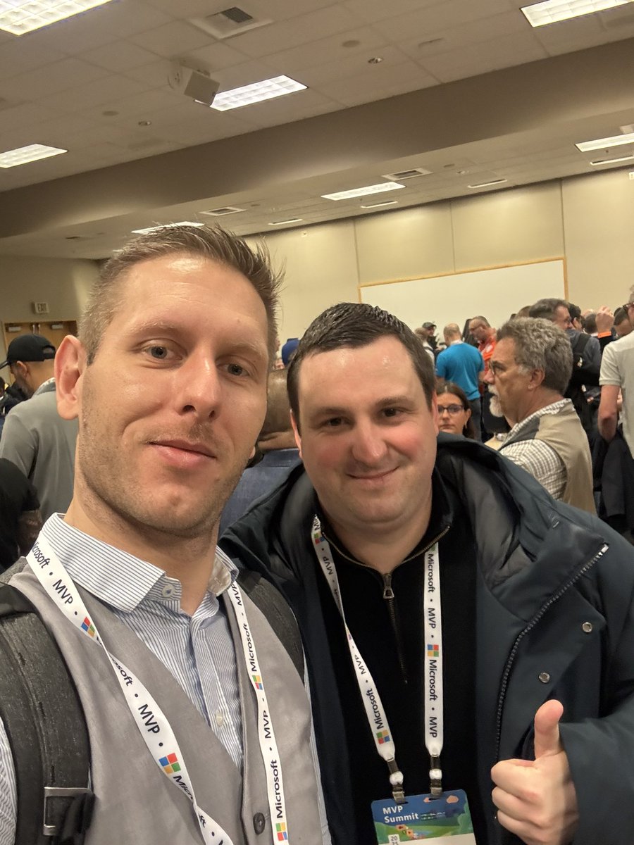 #SwordSwitzerland (<a href="/yhabersaat/">Yves Habersaat</a> ) and #SwordCanada - we are ready for the #mvpsummit keynote 🚀
#mvpaward #mvpbuzz