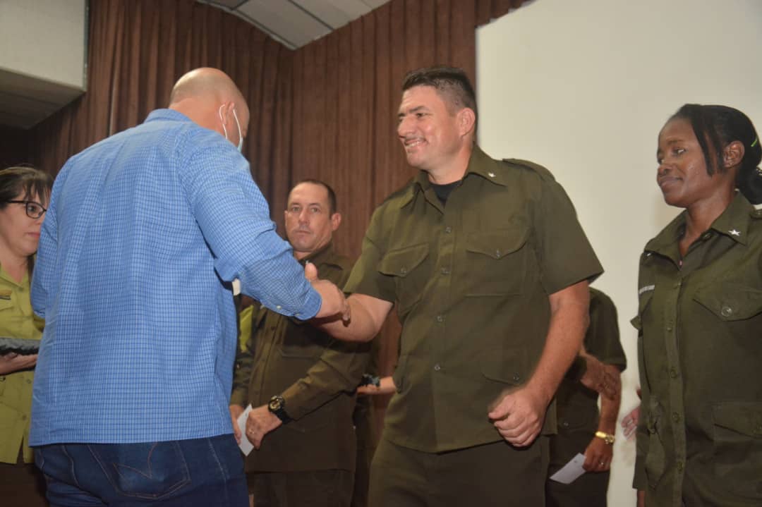 📌 La Delegación Provincial del Ministerio del Interior MININT en Villa Clara acogió, este martes, la celebración del Aniversario 66 de la Constitución de los Órganos de la Seguridad del Estado.

✍️ <a href="/LisandraBorge98/">@LisandraBorges</a>
📷 Ramón Barreras