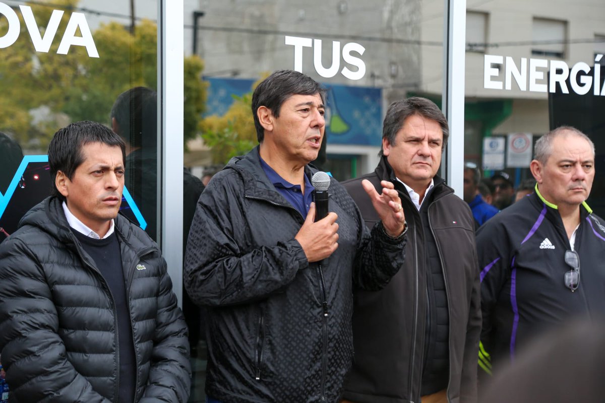 sindpetroleros's tweet photo. 📢 Marcelo Rucci: “Competir con el mundo no significa hacerlo a costa de los trabajadores”.
Hoy inauguramos un nuevo espacio para el bienestar de nuestros compañeros. 👇
#SangreNegra #MarceloRucci #Inal #PetrolerosPrivados #VacaMuerta #Rucci https://t.co/0ZcwAuyQse