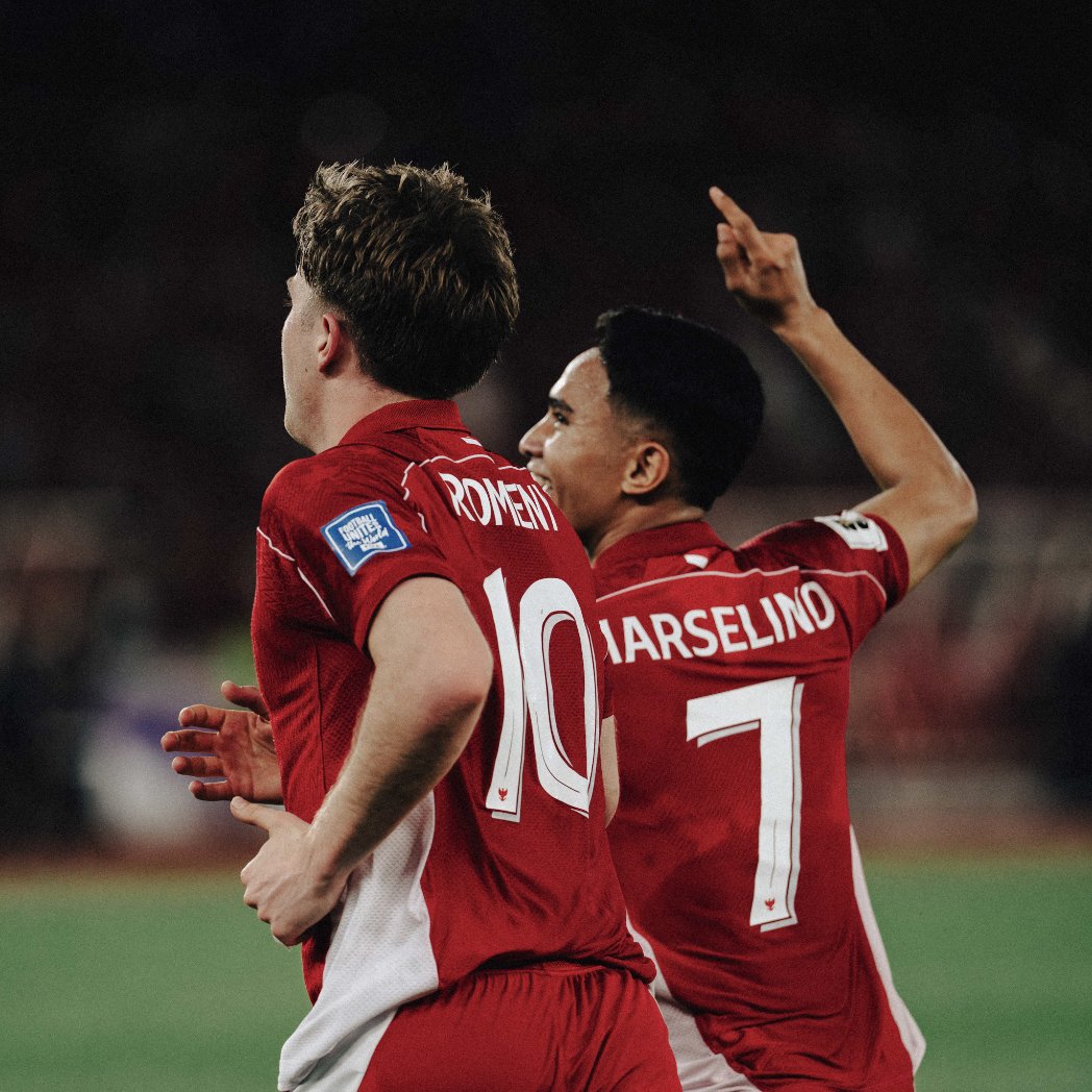 Our Oxford United boys linking up with a massive win for <a href="/TimnasIndonesia/">Timnas Indonesia</a> <a href="/PSSI/">PSSI</a> 🫡