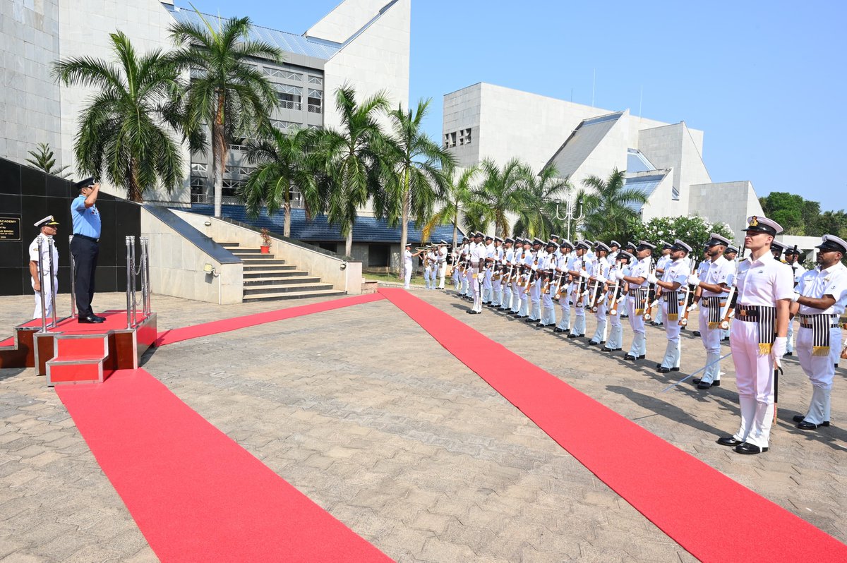IN_NavalAcademy's tweet photo. #ShapingFutureNavalLeadership
Air Marshal B Manikantan, AOC-in-C, @IafSac, recently visited #INA. He interacted with VAdm CR Praveen Nair, #ComdtINA, and staff, and toured the state-of-the-art, world-class training facilities. The visit reinforced the synergy between the @IAF_MCC and @indiannavy in the field of training.
@SpokespersonMoD
@IN_HQSNC
@DefencePROkochi