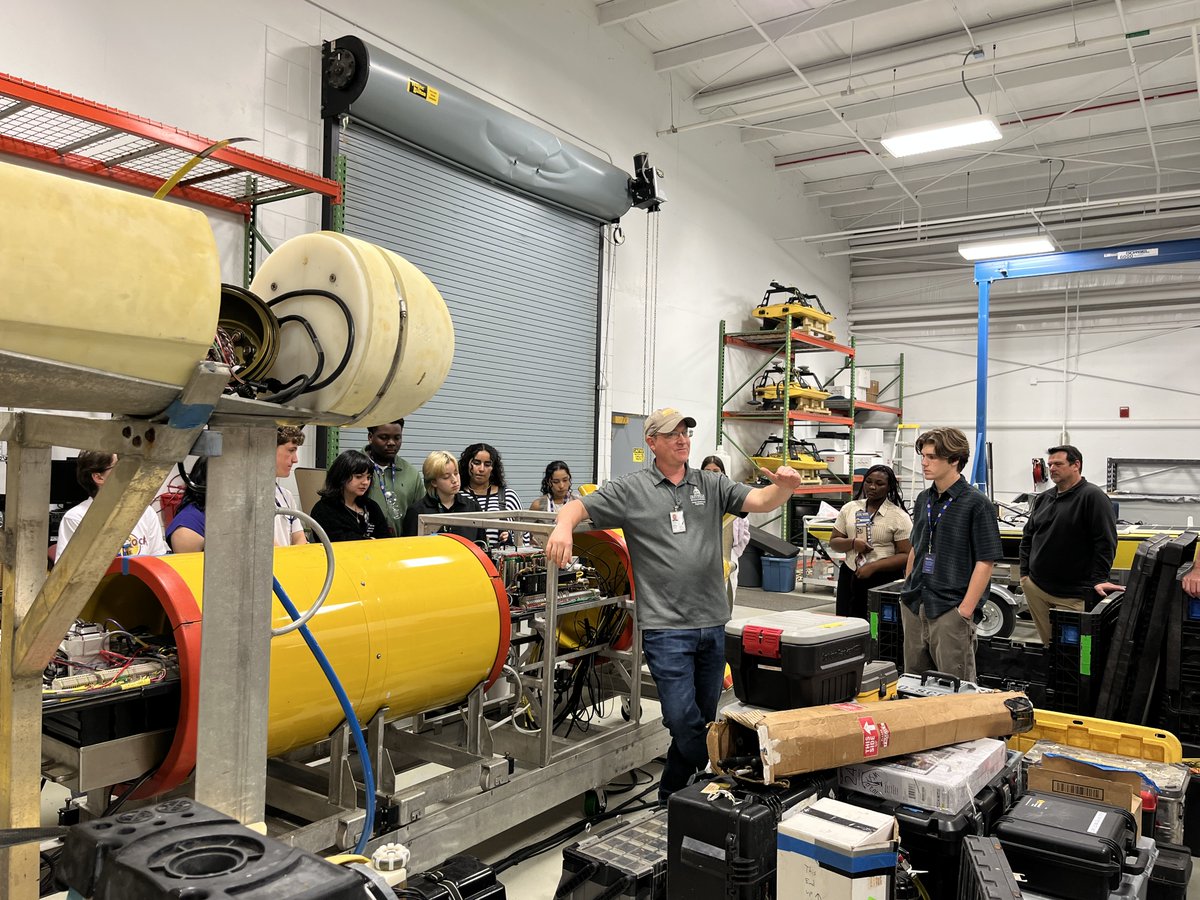usmSTEMed's tweet photo. Gulfport HS CTE students went behind the gate at Stennis Space Center last week to get a closer look at Mississippi STEM jobs in aerospace engineering, ocean engineering, ocean floor mapping, & marine science. @GulfportSchools #GenSea #STEMjobs #Mississippi #WorkforceDevelopment https://t.co/LXlZu0Ch7n