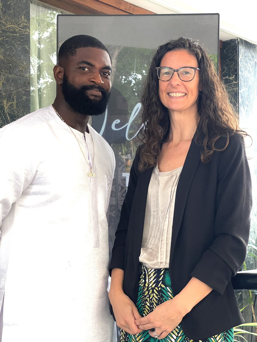 nkaybeee's tweet photo. “Art won’t take you anywhere” things that were said to me when I was young.
But here I am.
Art paved so many ways for me and more to come.
Here, I had the opportunity of meeting the British high commissioner for the first time at her residence after my first exhibition in the UK https://t.co/U9RdzXd5qj