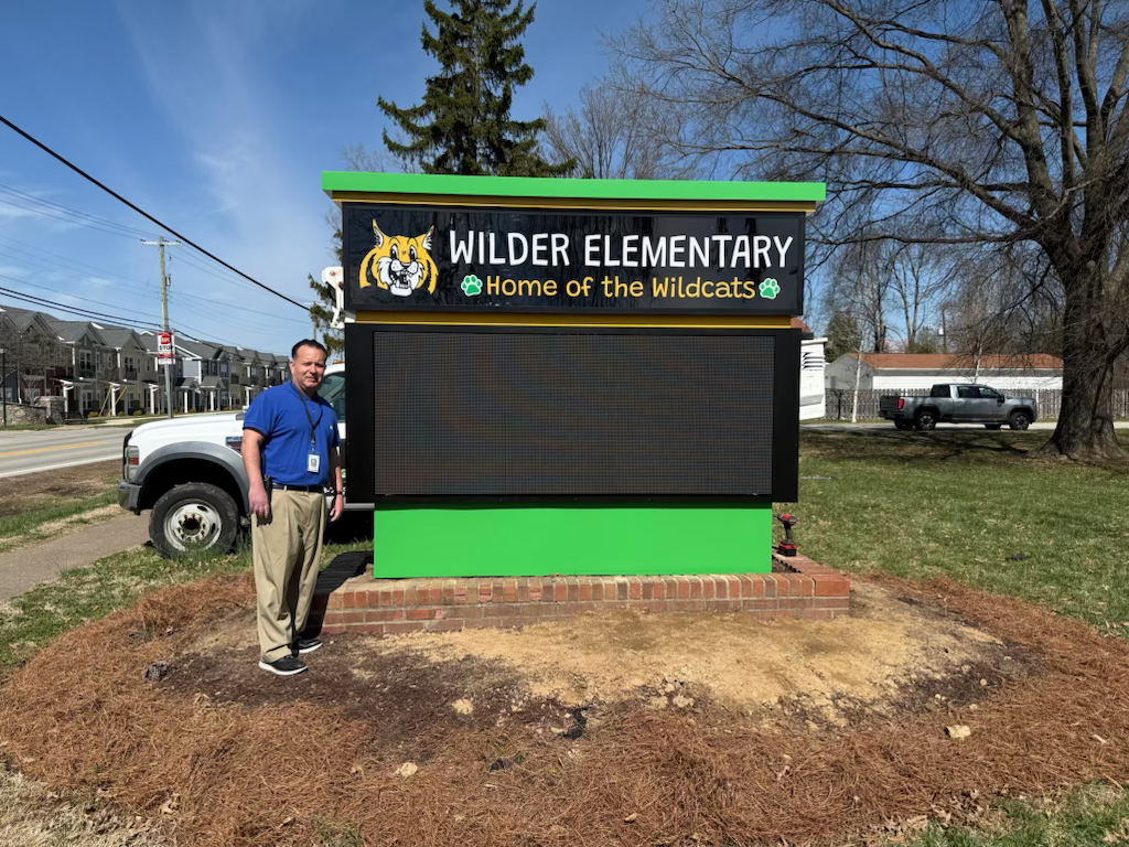 If you're looking to grab attention with your school's outdoor signage, or need a revamp of old outdoor signage, we can help with that! #mpjcps #WeAreJCPS #JCPSKY #outdoorsigns