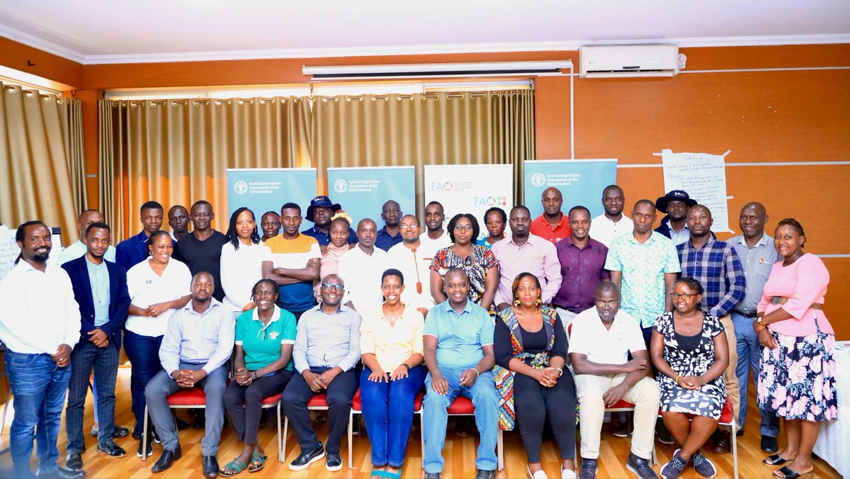 GCICUganda's tweet photo. The Ministry of Agriculture, Animal industry and Fisheries in collaboration with Food and Agriculture Organisation of the United Nations (FAO) organised a training workshop to equip Journalists with skills in Pests and Diseases Reporting on 24th and 25th March, 2025. 

𝐓𝐡𝐞 𝐨𝐛𝐣𝐞𝐜𝐭𝐢𝐯𝐞𝐬 𝐨𝐟 𝐭𝐡𝐢𝐬 𝐭𝐫𝐚𝐢𝐧𝐢𝐧𝐠 𝐢𝐧𝐜𝐥𝐮𝐝𝐞𝐝, 𝐭𝐨;
✅ Brief the media on new and emerging pest threats to Ugandan agriculture
✅ Equip the Journalists with essential skills in agriculture reporting with a focus on pests and diseases reporting
✅ Brief the media on pesticide products, registration and withdraw procedures
✅ Familiarise the Journalists with key international standards/treaties in agriculture
✅ Enhance collaboration between @MAAIF_Uganda and the media fraternity 

𝐓𝐡𝐞 𝐌𝐞𝐝𝐢𝐚 𝐩𝐥𝐚𝐲𝐬 𝐚 𝐤𝐞𝐲 𝐫𝐨𝐥𝐞 𝐢𝐧 𝐏𝐞𝐬𝐭/𝐃𝐢𝐬𝐞𝐚𝐬𝐞 𝐌𝐚𝐧𝐚𝐠𝐞𝐦𝐞𝐧𝐭 𝐭𝐡𝐫𝐨𝐮𝐠𝐡;
✔️ Tracking evidence in science 
✔️ Monitoring levels of innovations shared with the public, tracking milestones 
✔️ Promoting citizen engagement, among other key roles.

𝐖𝐡𝐲 𝐜𝐨𝐦𝐦𝐮𝐧𝐢𝐜𝐚𝐭𝐞 𝐚𝐛𝐨𝐮𝐭 𝐏𝐞𝐬𝐭𝐬 𝐚𝐧𝐝 𝐃𝐢𝐬𝐞𝐚𝐬𝐞𝐬?
➡️ Breaking cultural barriers to adoption of pest control technologies 
➡️ Providing descriptions and explanations of pests to enhance the level of public scientific literacy 
➡️ Integrating socio-cultural practices in pest control 

𝐂𝐚𝐥𝐥 𝐭𝐨 𝐀𝐜𝐭𝐢𝐨𝐧:
✅ Journalists: Use your platforms to educate farmers and the public on emerging pest threats, available control measures, and the importance of scientific innovations in agriculture.

✅ Government and Stakeholders: Strengthen partnerships with the media to ensure timely, accurate, and research-backed information reaches communities to prevent and manage pest outbreaks.

✅ Farmers and the Public: Stay informed about pest threats, adopt recommended control measures, and actively engage with agricultural experts to protect livelihoods.

Together, we can enhance food security by promoting informed pest management strategies. #PlantHealth @FrankTumwebazek
