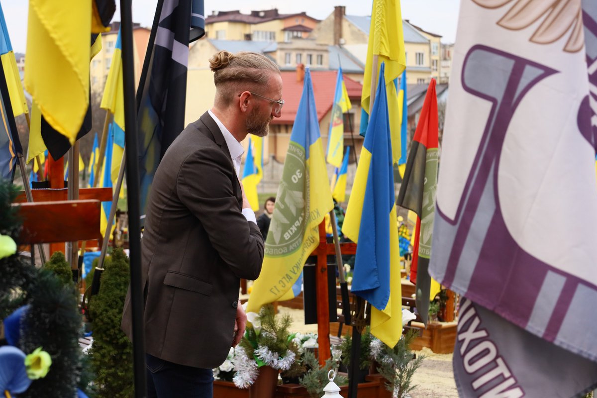 Максим Козицький tweet media