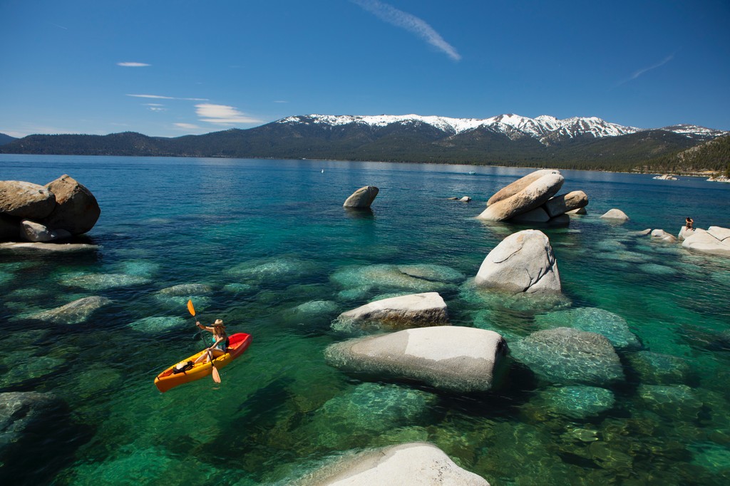 Spring in Truckee-Tahoe just hits different. Longer days, soft turns, melting trails - why settle for one sport? 

Morning ski laps, afternoon mountain bike ride? You bet. Paddleboarding after a sunrise trail run? Yes, please.

Learn more!
🔗visittruckeetahoe.com/blog/multi-spo…

📸 Ryan Salm