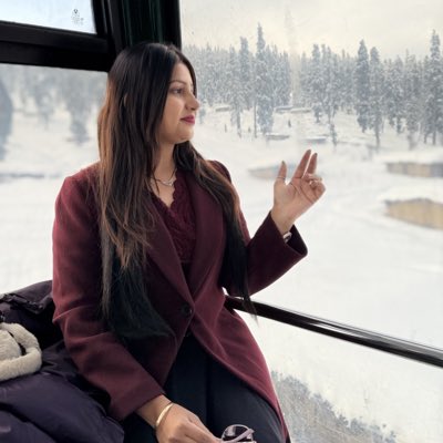Vaani223022's tweet photo. #NewProfilePic https://t.co/GdMoVqq4dA