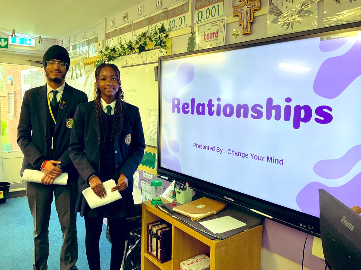 QMGS_CYM's tweet image. CYM Mental Health Team were at St Mary’s The Mount this afternoon. Kenya & Agamjot presented the RELATIONSHIPS workshop to Year 5’s where they shared the impact of positive & healthy relationships. One presenter was super excited to return back to their former primary school!