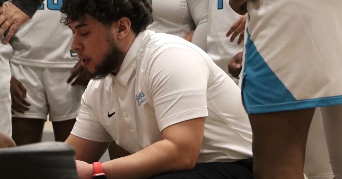 Seckinger Hires Mountain View Grad Jawdat Razeq as Girls Basketball Head Coach @skg_athletics bit.ly/420Bu6Z