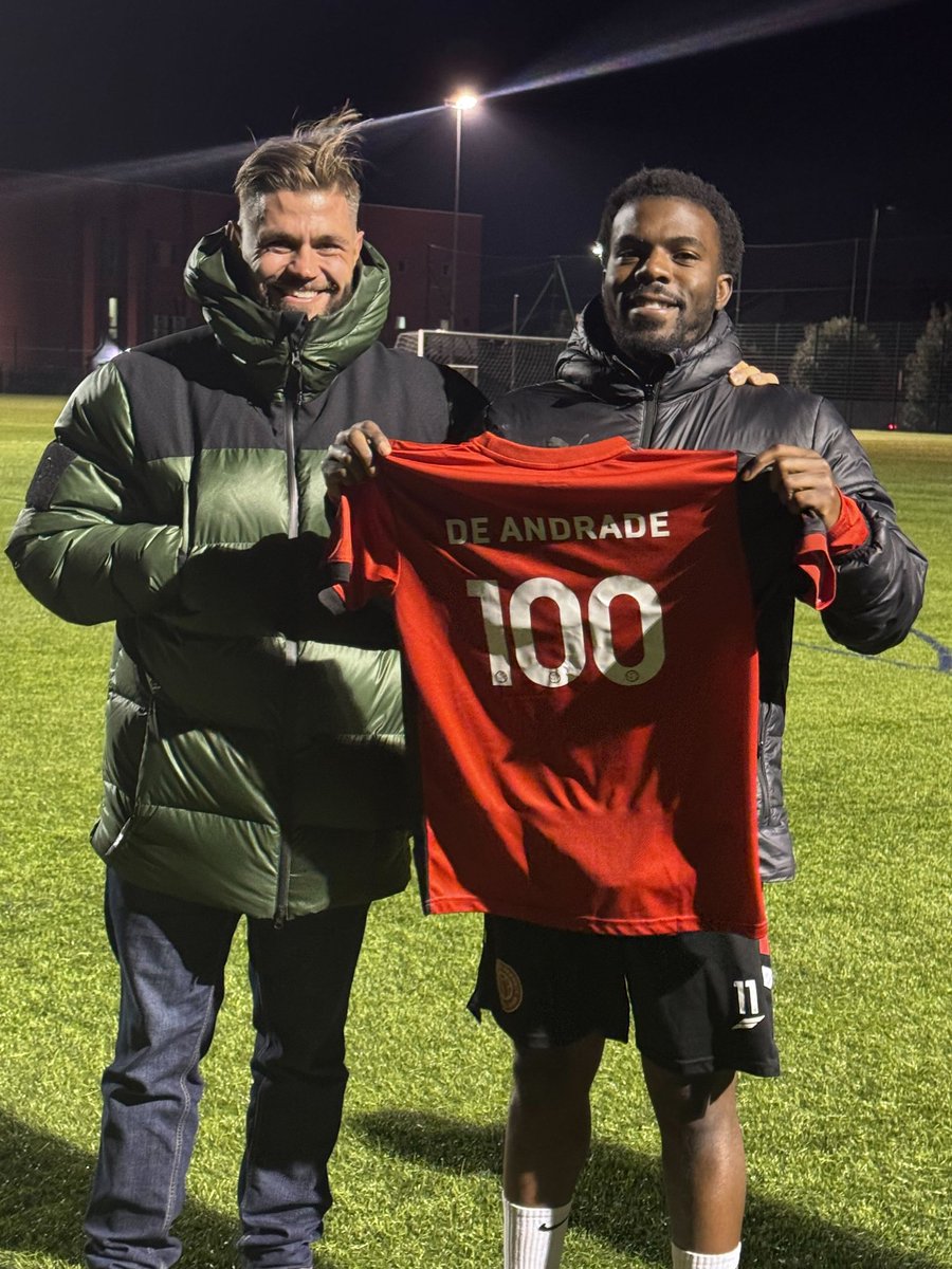 SPaddockFC's tweet photo. ๐ Joao De Andrade 100 Appearances! ๐
A special moment as Joao is presented with a custom shirt to celebrate reaching 100 appearances for Stretford Paddock! ๐ดโซ
A huge achievement for a key player in our squadโhereโs to many more! ๐
#SPFC #UpThePaddock #100Appearances https://t.co/mctGXHJqwF