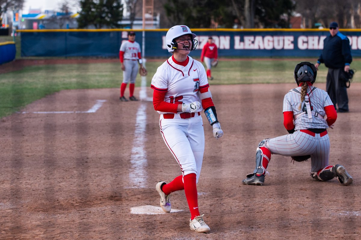 Horizon League (@horizonleague) on Twitter photo Natalie Babcock (<a href="/Nataliebabs2024/">Natalie Babcock</a>) hit .500 with a home run, three RBIs and three runs to lead <a href="/DetroitTitansSB/">Detroit Mercy Softball ⚔️</a> to a #HLSB series win over YSU this week!
#OurHorizon 🌇 Natalie Babcock (<a href="/Nataliebabs2024/">Natalie Babcock</a>) hit .500 with a home run, three RBIs and three runs to lead <a href="/DetroitTitansSB/">Detroit Mercy Softball ⚔️</a> to a #HLSB series win over YSU this week!
#OurHorizon 🌇