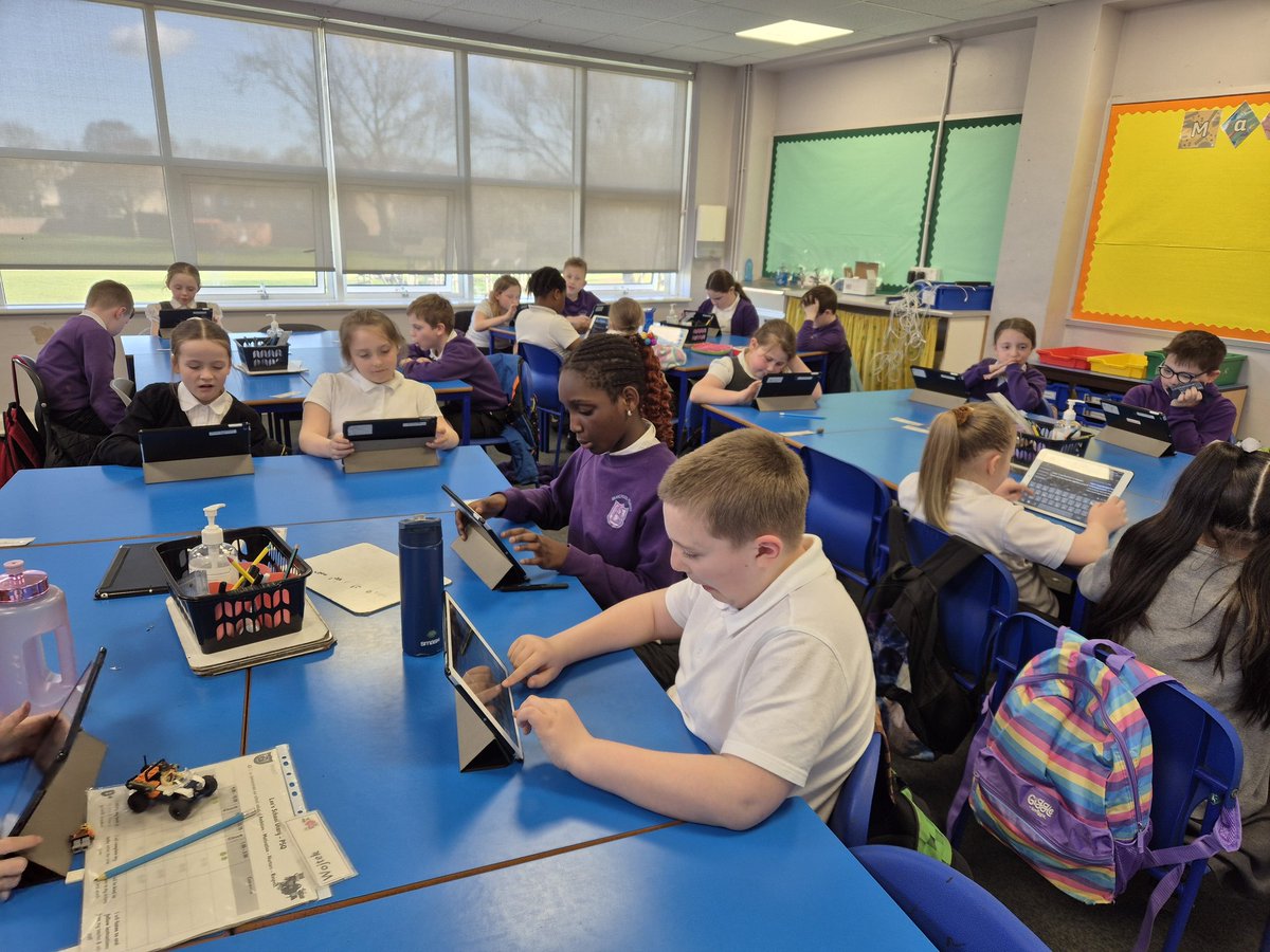 Today, 5Q sorted volcanoes into active, dormant or extinct then chose one volcano from each classification to research 🌋