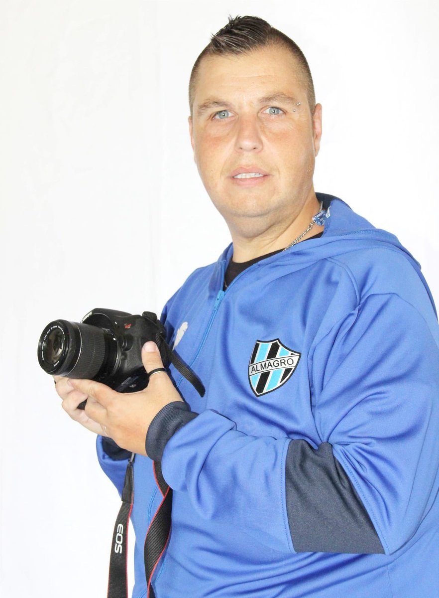 UNA MANO PARA WAL

Podés colaborar transfiriendo al ALIAS: PERNILDE10
Walter Sebastian Vazquez

¿Te sumas?

#FuerzaWalter