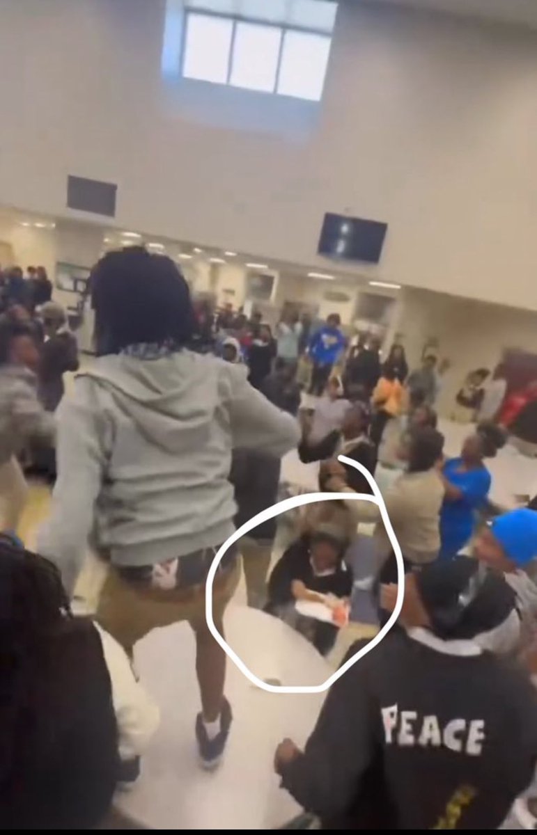 I’m fucking dead😂😂