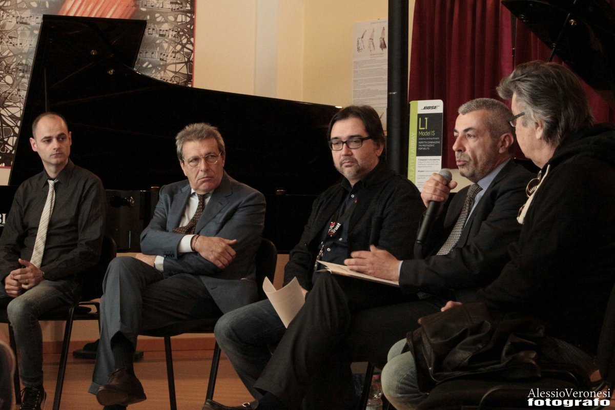 vignali's tweet image. Oggi è mancato un mio carissimo amico, l’on. Isidoro Gottardo. Grande persona e grande politico. Qui siamo insieme alla BIASIN ARTIST CONCERT HALL di Azzano Decimo (PN) a parlare del Bonus Stradivari. Con noi, #DenisBiasin e il mitico #BobbySolo. Riposa in pace, amico mio!