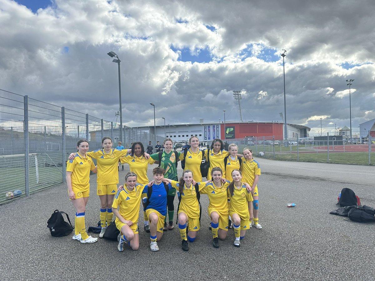 maddoxcliff's tweet photo. How fast…. Just one more league game left to go 😞 it’s been another good season at Leeds 💛💙 lots more to look forward to including Holland in April with my Broddy team 💙
#football
#soccer 
#leedsunited
#league
#footballleague
@LeedsunitedRTC @LUFCwomen @LUFC  @bwafcofficial https://t.co/B54oHWjEfF