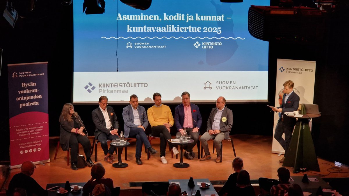 JJKoutonen's tweet photo. Tampere on Suomen halutuin asuinpaikkakunta. G Livelabissa keskustellaan nyt siitä, millä päätöksillä Tampere jatkossakin pidetään piikkipaikalla. #asuminen #kuntavaalit2025 https://t.co/jK5ggVVD0Z