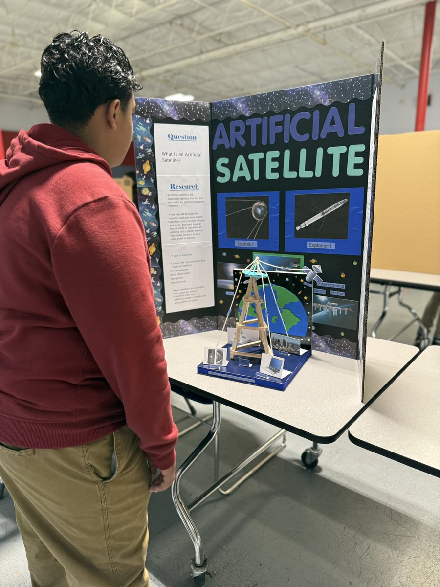 MsDixieMorales's tweet image. 🌟 CCPA and LGSA students dazzled at today's gifted and talented expo! 🎉 Huge shoutout to all participants for their amazing projects! Good luck! 🚀 #GiftedAndTalented #StudentShowcase